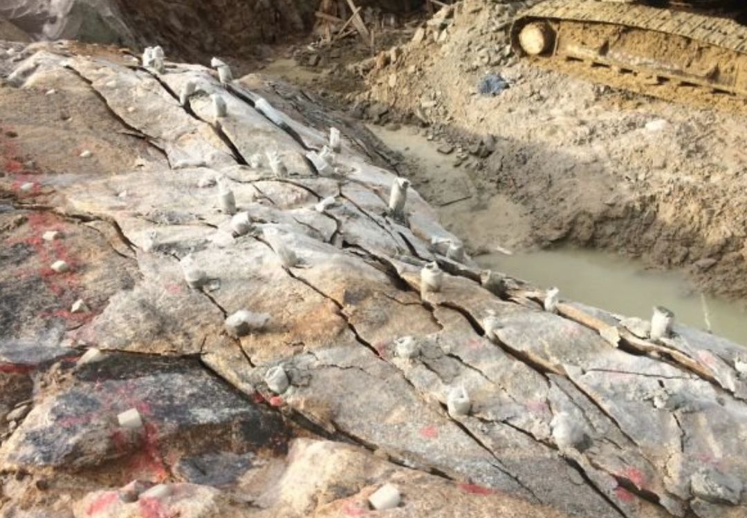 Explosives & Industrial Chemicals aumesandgt (55)